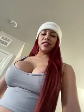 Snapshot of shaarebaare chatting on February 25, 2025, 10:42 pm shaarebaare online show from February 25, 2025, 10:42 pm