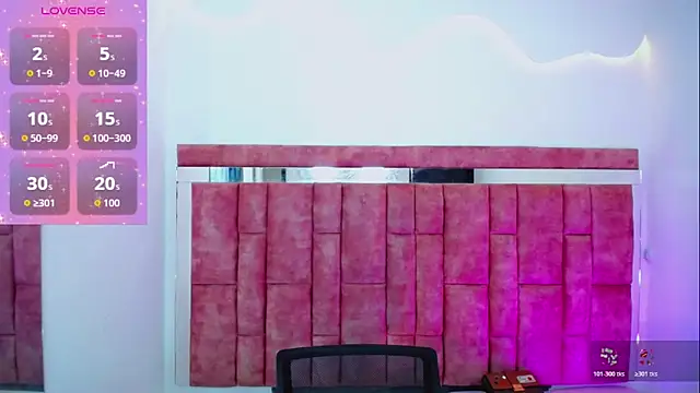 KayleighDreams  online show from March 31, 2026, 3:30 am