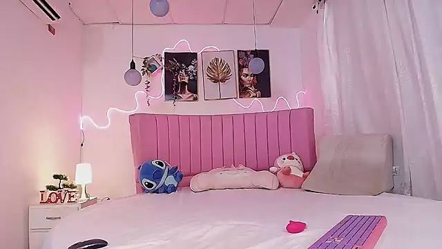 Azul horney online show from November 20, 2025, 9:47 pm