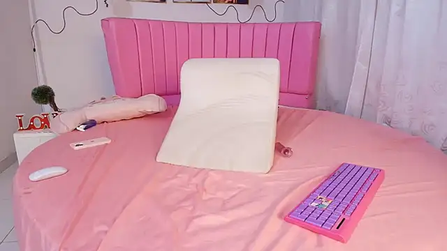 Azul horney online show from February 21, 2025, 11:43 pm