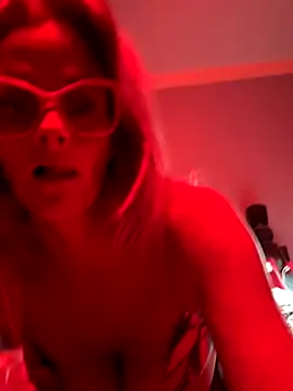 vixendoll87 online show from October 19, 2025, 1:41 am