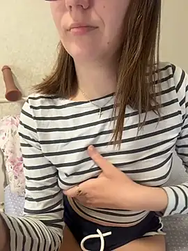 BeatriceTender online show from February 27, 2026, 5:13 pm