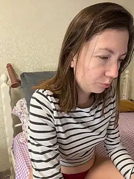 BeatriceTender online show from March 26, 2026, 7:45 pm