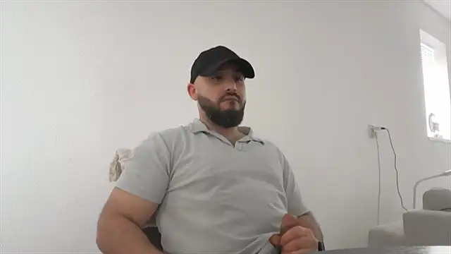 Snapshot of HairyArab90 chatting on February 18, 2026, 11:50 am HairyArab90 online show from February 18, 2026, 11:50 am