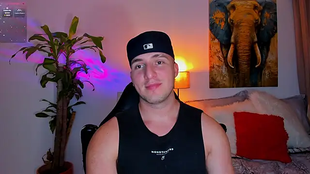 liam oficial02 online show from March 22, 2025, 9:13 am