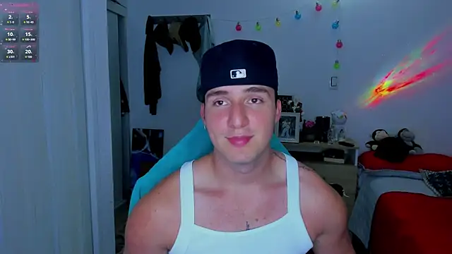 liam oficial02 online show from January 18, 2025, 3:09 am