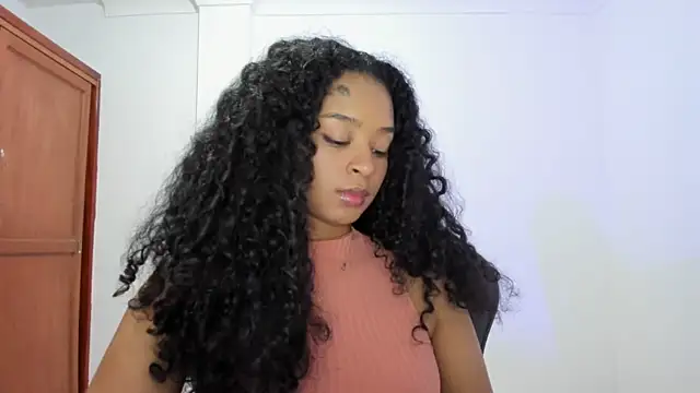 Snapshot of avellanatammy chatting on October 16, 2025, 12:41 am avellanatammy online show from October 16, 2025, 12:41 am