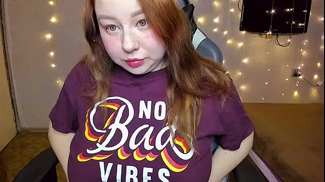 Milafoxxxy online show from December 3, 2024, 4:10 am