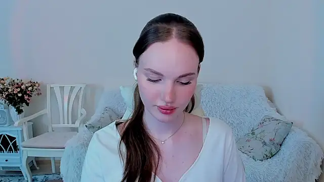 Snapshot of MishkaMe chatting on June 9, 2026, 3:57 pm MishkaMe online show from June 9, 2026, 3:57 pm