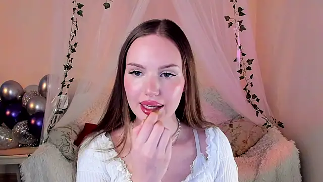 MishkaMe online show from September 24, 2025, 12:44 pm