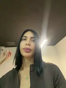 Snapshot of Dj_scarlettmorreti chatting on May 22, 2026, 3:43 pm Dj scarlettmorreti online show from May 22, 2026, 3:43 pm