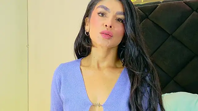 Holly Brensonexx  online show from February 24, 2026, 12:50 pm