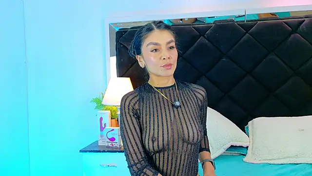 Holly Brensonexx  online show from December 17, 2025, 2:55 pm