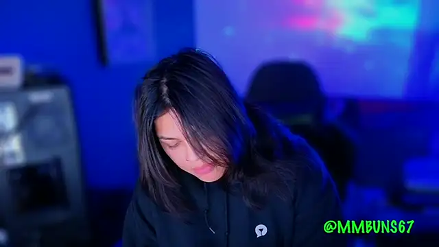 miacanela xo online show from October 28, 2025, 12:11 am