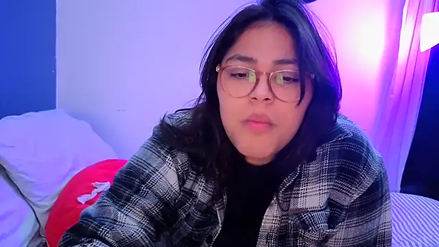 Snapshot of miacanela_xo chatting on February 19, 2026, 1:46 am miacanela xo online show from February 19, 2026, 1:46 am