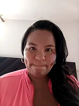 Snapshot of Julieta-tits chatting on June 19, 2026, 7:41 pm Julieta-tits online show from June 19, 2026, 7:41 pm