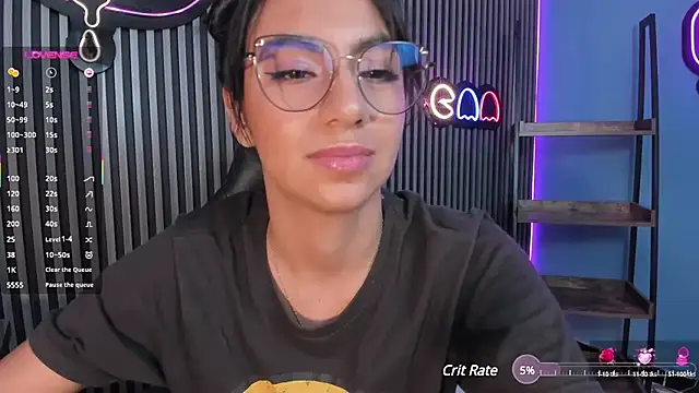 Tamaraakins online show from March 18, 2025, 6:50 pm