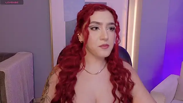 Snapshot of ViolettCastel chatting on November 12, 2025, 7:40 pm ViolettCastel online show from November 12, 2025, 7:40 pm