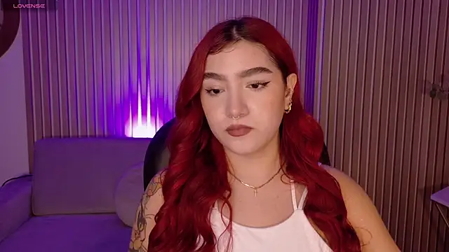 Snapshot of ViolettCastel chatting on November 6, 2025, 7:29 pm ViolettCastel online show from November 6, 2025, 7:29 pm