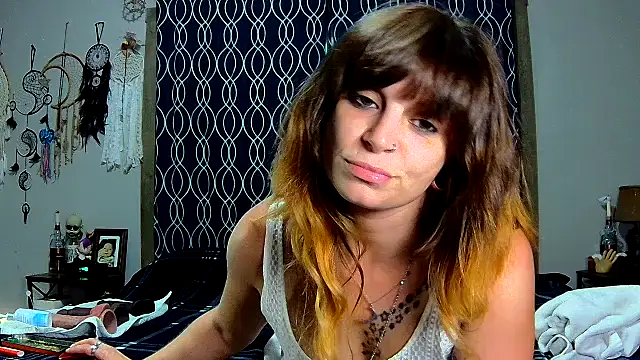 ZeelaXoXo online show from October 10, 2025, 4:46 am