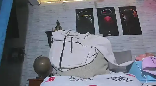 Snapshot of Kimmymadison- chatting on March 1, 2025, 4:04 am Kimmymadison- online show from March 1, 2025, 4:04 am