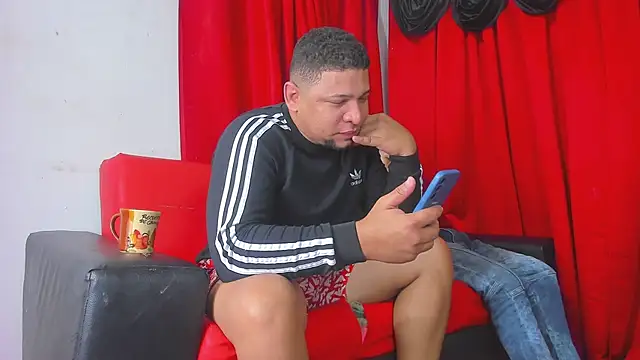 Snapshot of Extreme_Team8 chatting on March 17, 2025, 2:01 pm Extreme Team8 online show from March 17, 2025, 2:01 pm