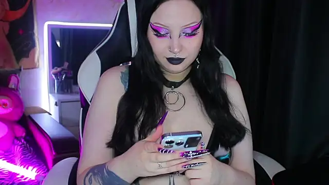 Snapshot of Kitty_goth chatting on July 24, 2026, 9:22 pm Kitty goth online show from July 24, 2026, 9:22 pm