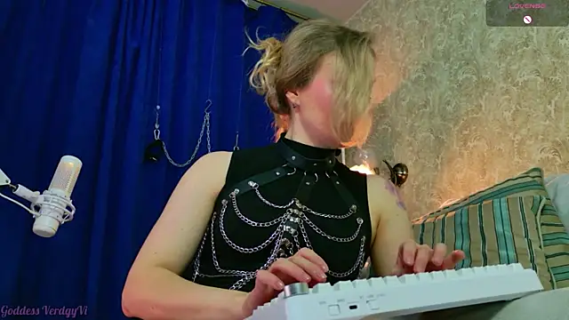 VerdgyMiller online show from November 10, 2025, 7:46 am