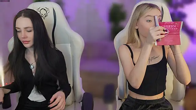 Snapshot of Sara_Tranquil chatting on February 21, 2025, 11:22 am Sara Tranquil online show from February 21, 2025, 11:22 am