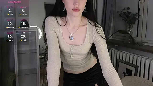 Snapshot of Sara_Tranquil chatting on March 11, 2025, 9:04 pm Sara Tranquil online show from March 11, 2025, 9:04 pm