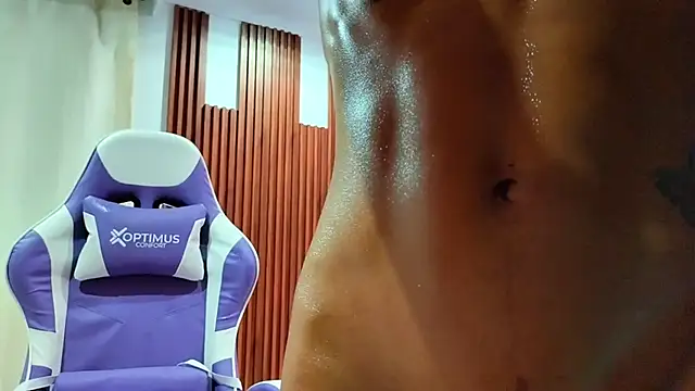 Molly ADY online show from March 13, 2025, 9:48 pm