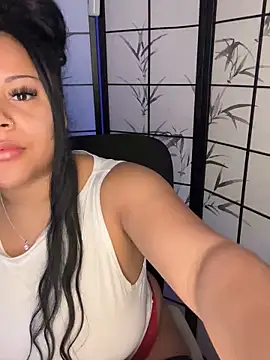 HaileyDiana online show from February 26, 2025, 7:34 am