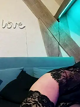 tatianasexymilf online show from November 30, 2025, 4:08 pm