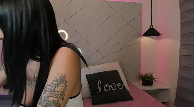 ANTONELLA  ROUSE  online show from February 17, 2025, 4:20 am