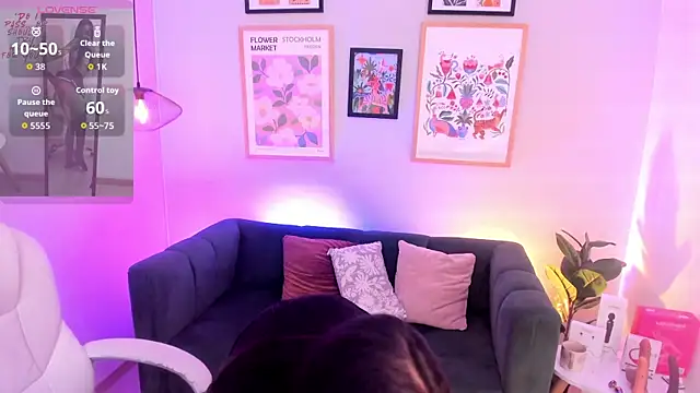 Melissa Koster online show from April 9, 2026, 5:31 am