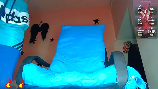 Konor2397 online show from December 12, 2024, 9:04 pm