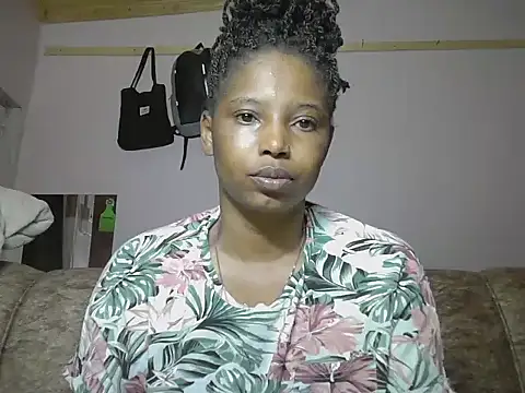 SweetWhisper online show from January 13, 2026, 1:59 pm