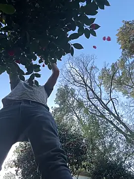 trash4cash online show from March 7, 2025, 9:06 pm