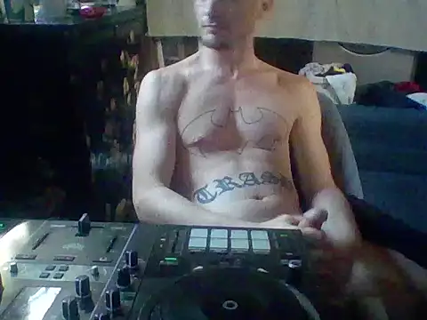 trash4cash online show from October 1, 2025, 8:57 pm