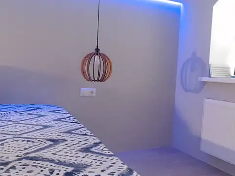 AlyssaNeon online show from February 10, 2025, 4:52 am