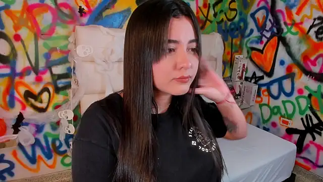 Liana Bernocchi online show from October 19, 2025, 8:22 pm