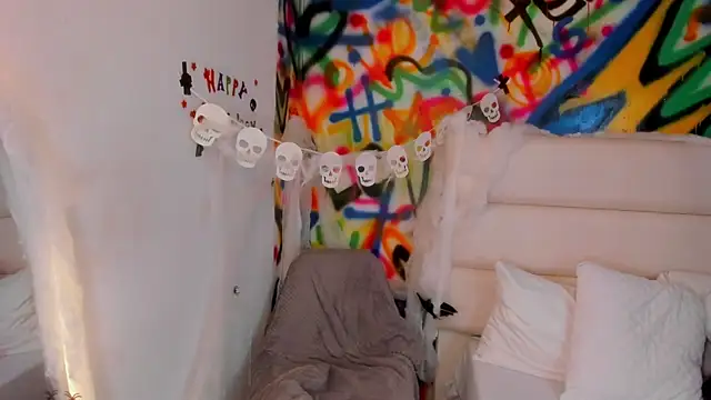 Liana Bernocchi online show from October 3, 2025, 7:26 pm