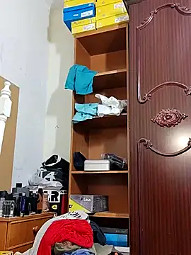 Snapshot of solitoooocam687 chatting on November 3, 2025, 6:51 am solitoooocam687 online show from November 3, 2025, 6:51 am