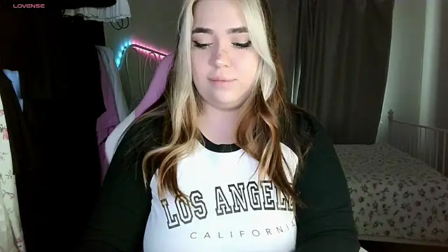 Roxy Sakura online show from January 22, 2025, 11:56 am