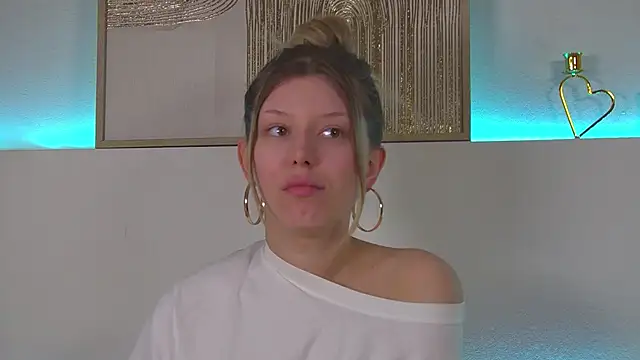 LiliaBianka online show from March 18, 2025, 6:28 am