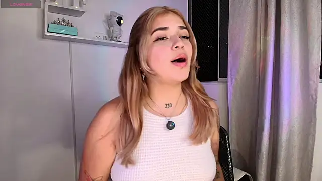 JoselinFlower  online show from September 23, 2025, 3:46 am