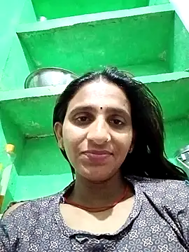 Baby  Shreya online show from April 17, 2026, 10:01 pm