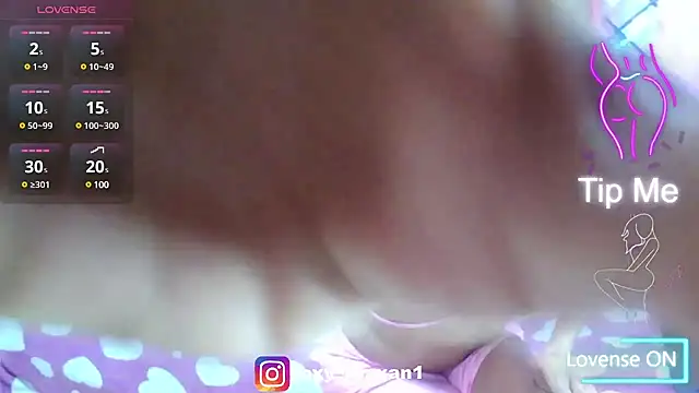 roxy roxxan online show from March 8, 2025, 11:49 pm