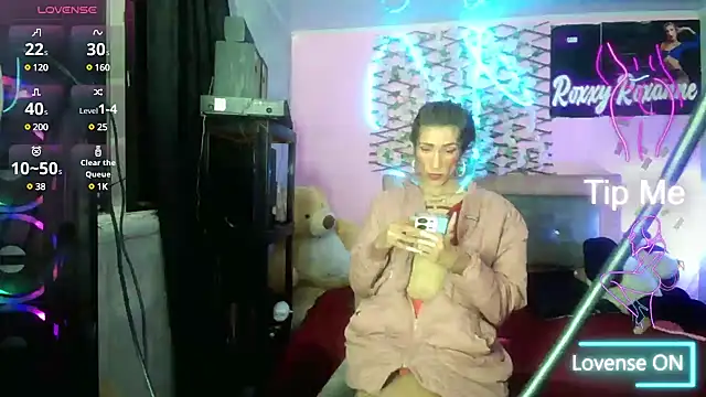 roxy roxxan online show from February 26, 2025, 12:30 am