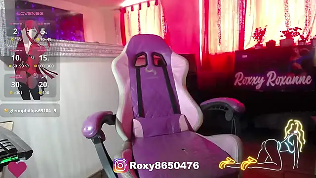 Snapshot of roxy_roxxan chatting on May 11, 2026, 2:45 pm roxy roxxan online show from May 11, 2026, 2:45 pm